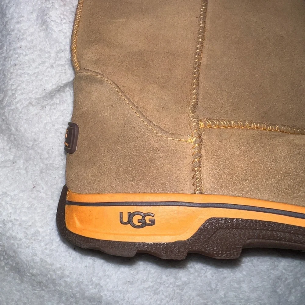UGG Kids Lynden Winter Waterproof Boots | Size 4 | Chestnut | Tan | Orange |